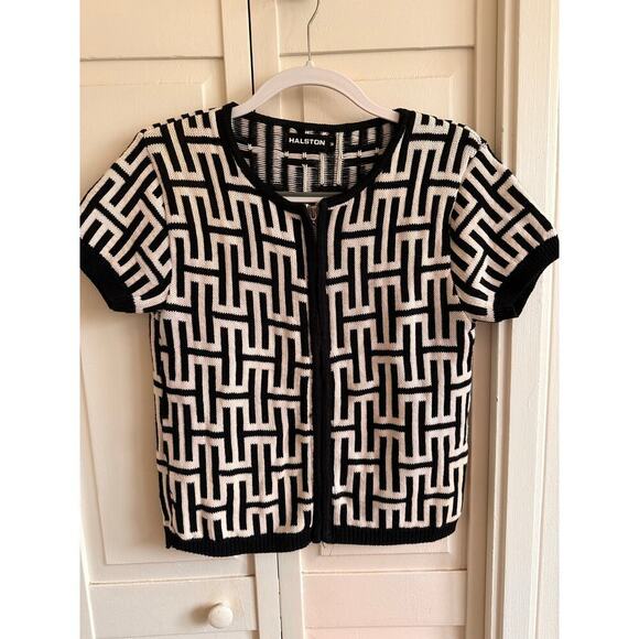 Halston Printed Sweater Top Size Medium - Picture 1 of 6